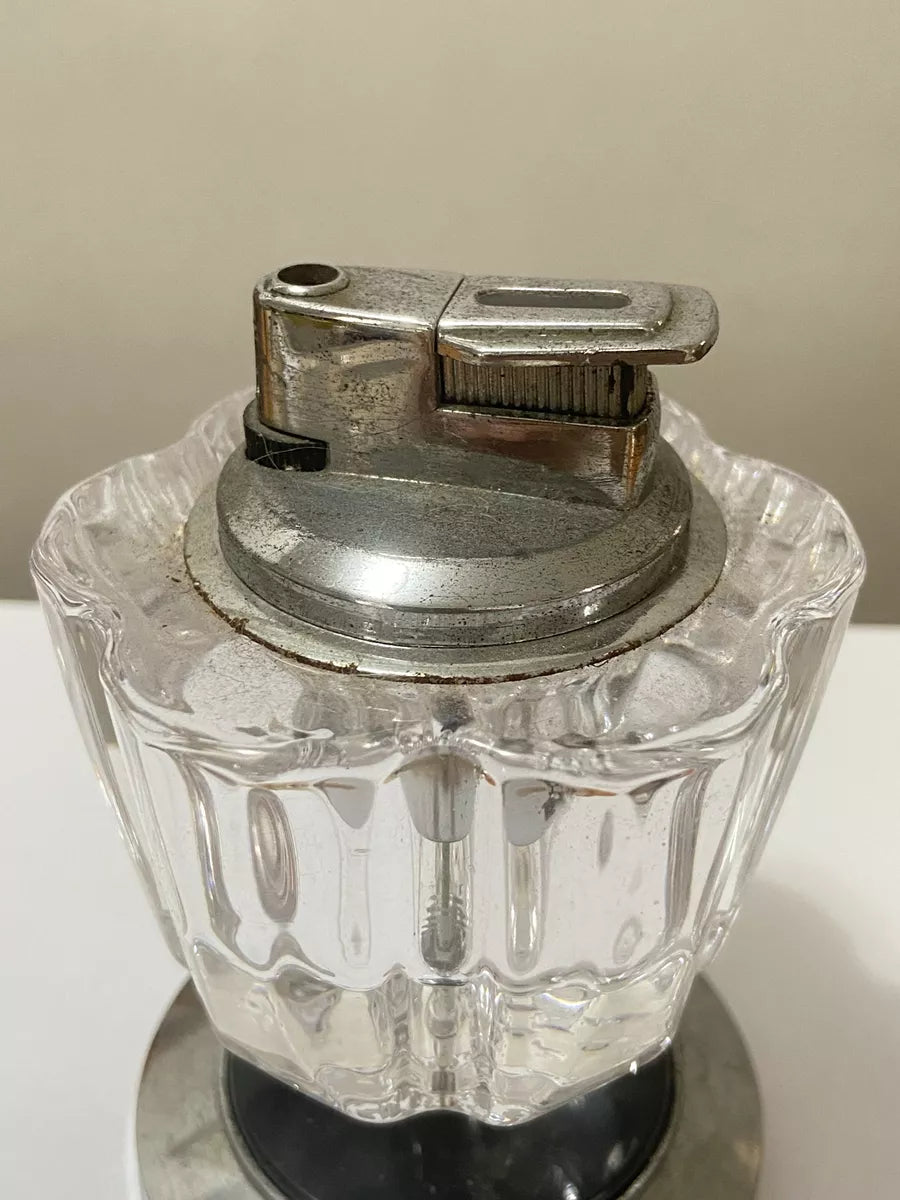 Isqueiro De Mesa Antigo Em Vidro E Metal