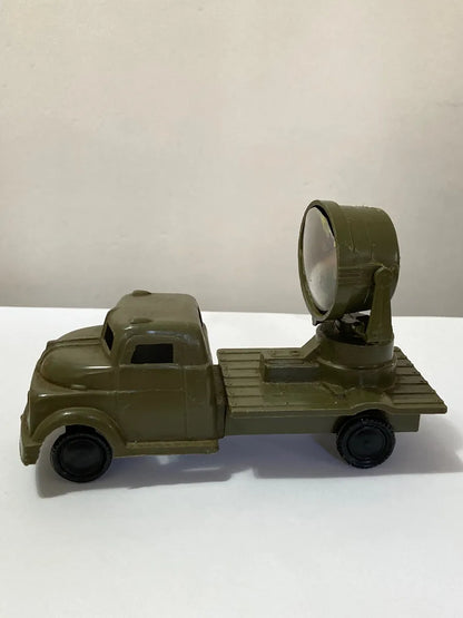 Antigo Caminhão Militar Com Holofote Balila