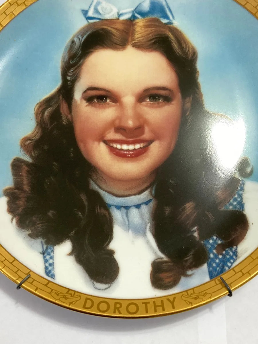 Prato Decorativo Antigo Dorothy - O Magico De Oz Ouro 23k Dourado Dorothy