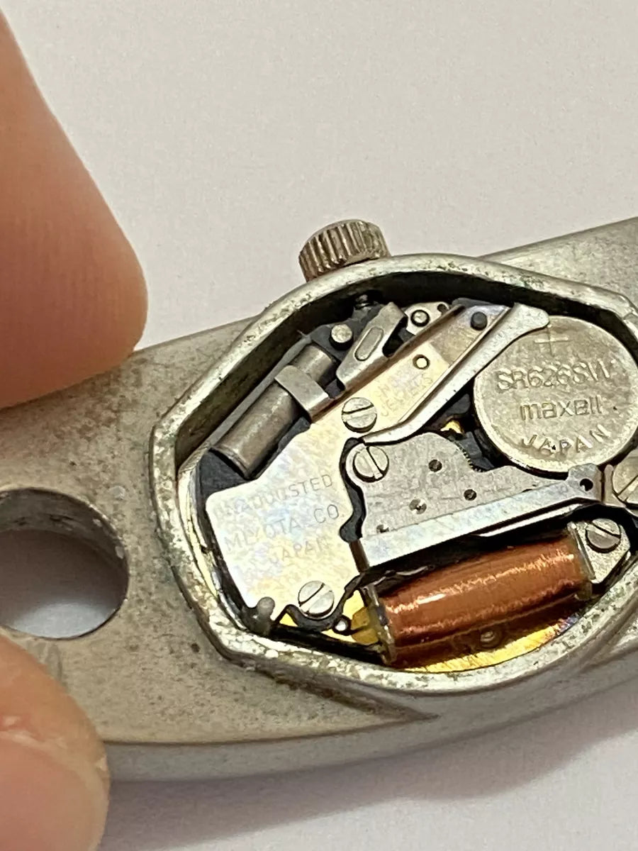 Relógio Antigo Ck Calvin Klein Oval Prata Quartz Japan