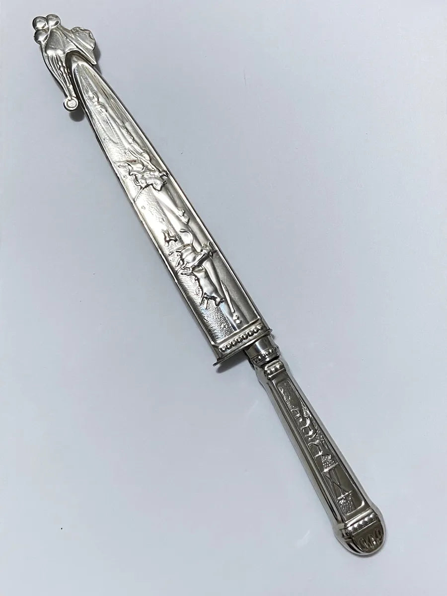 Faca Gaúcha Fogo De Chão Com Bainha Decorada Cor Prata Prateado