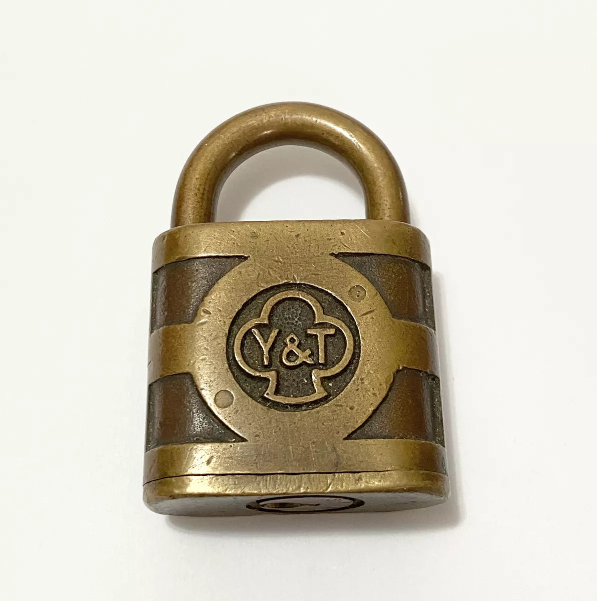 Cadeado Antigo Yale Y&t