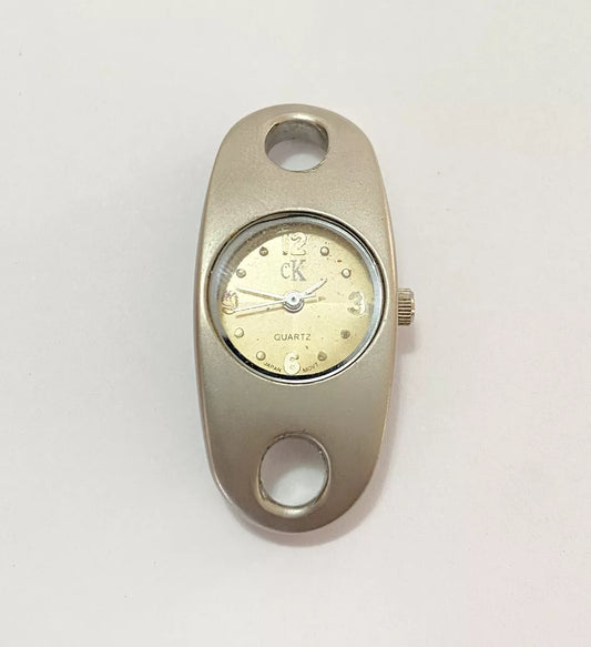 Relógio Antigo Ck Calvin Klein Oval Prata Quartz Japan