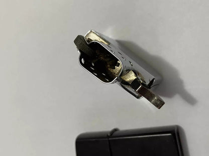 Isqueiro Antigo Com Desenho Borboleta