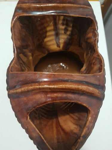 Vaso Antigo De Cerâmica Com Detalhes