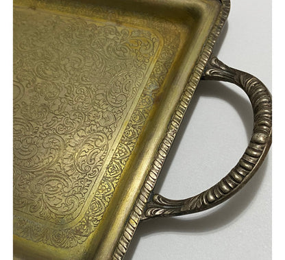 Antiga Bandeja com detalhes ornamentais relevo floral