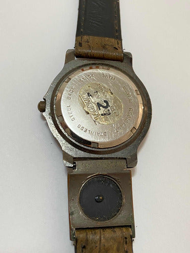 Relógio Antigo Yankee Quartz Magnum