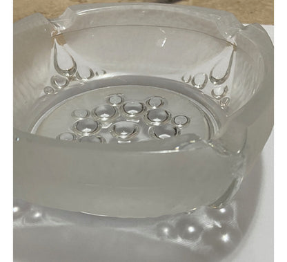 Cinzeiro Antigo Quadrado Em Vidro Trabalhado