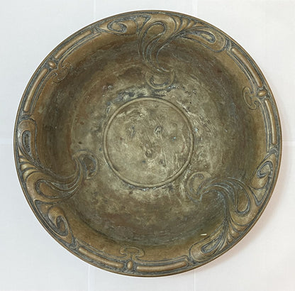 Bacia antiga Grande com relevo Art Nouveau – 47,5cm