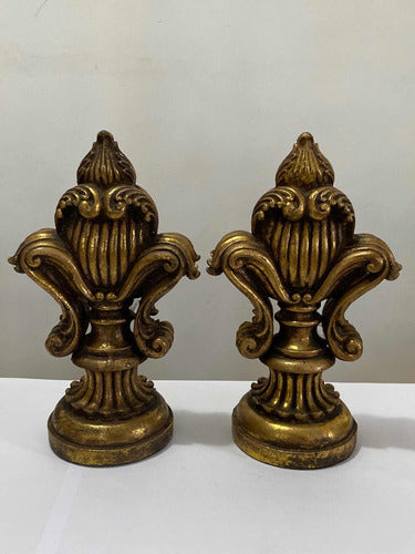 Antiga Escultura Flor De Liz Dourada