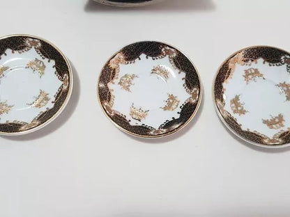 Caneca E 3 Pratinhos Decorativos Em Porcelana Antiga