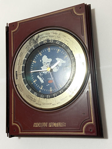 Relógio Antigo Livro World Globo Tochigi Token Japan Quartz