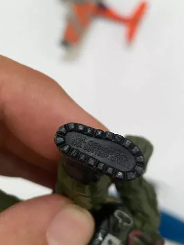 Brinquedos Antigos Soldado E Aviões