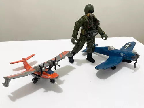 Brinquedos Antigos Soldado E Aviões
