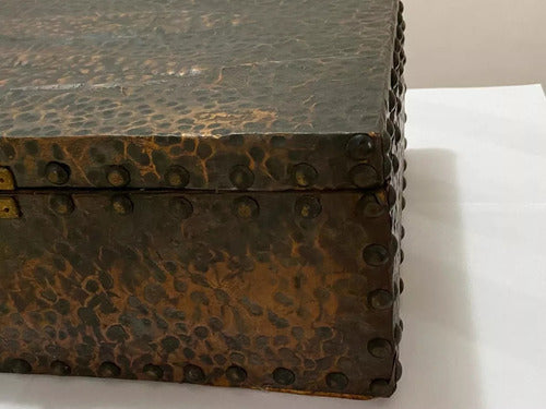 Caixa Antiga Cobre Repuxado Com Detalhe Peixes - Assinada