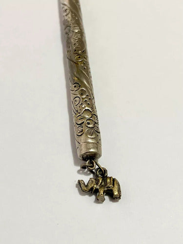 Caneta Antiga Prateada Com Pingente De Elefante